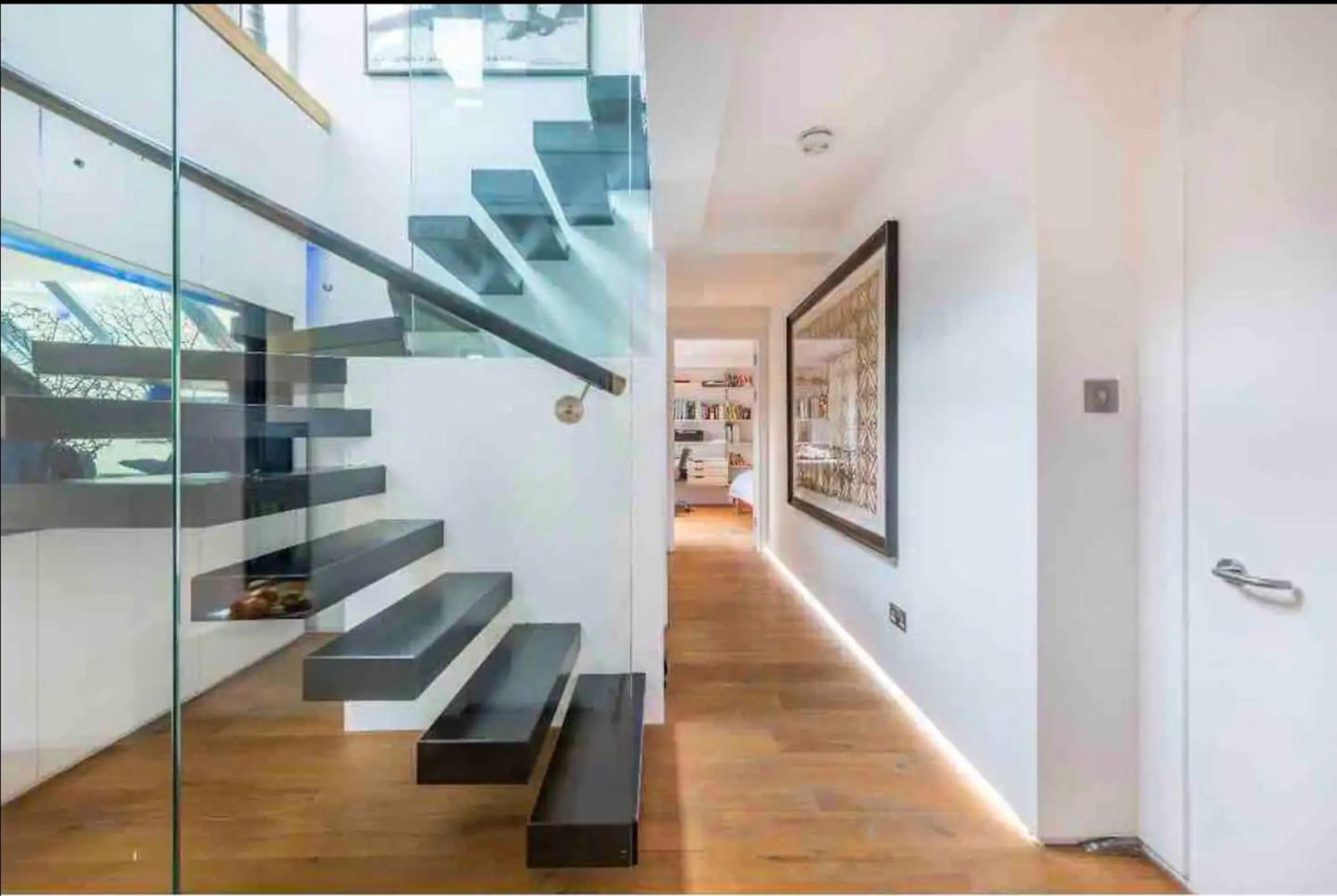 Stunning 3 Bedroom, 3 Bathroom Duplex With Terrace London Ngoại thất bức ảnh